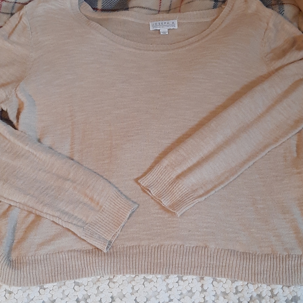 Joseph A. sweater top with flower detail fringe